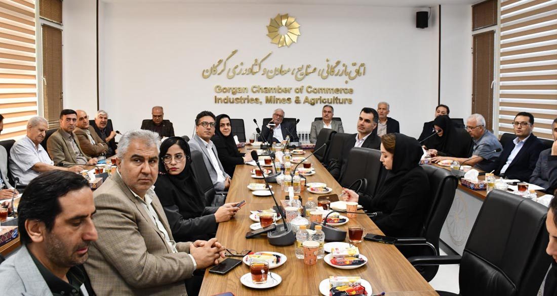 کارگر و کارفرما دو بال و بازوی تولید هستند