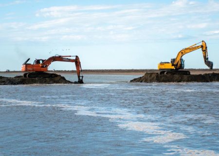 استاندار گلستان: ترک فعل در استقرار لایروب، مرگ خلیج گرگان را تشدید می‌کند